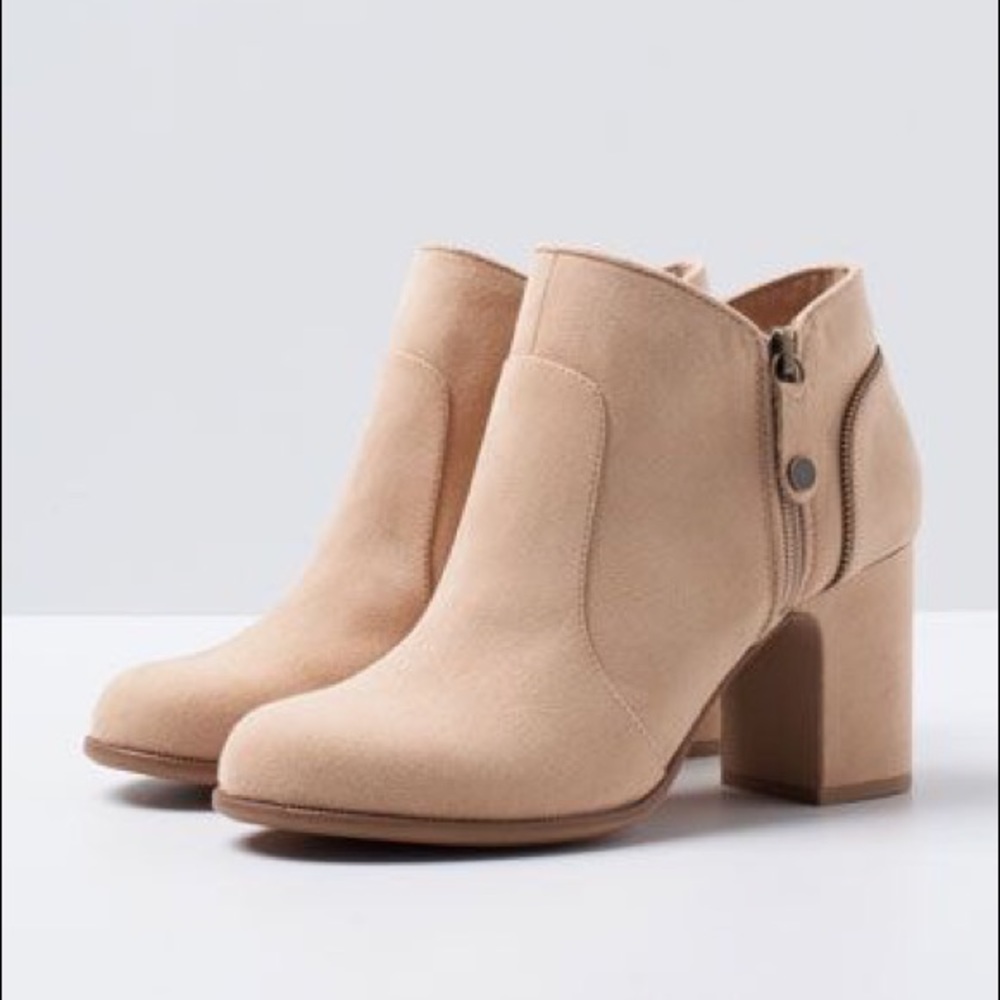 Bershka low booties